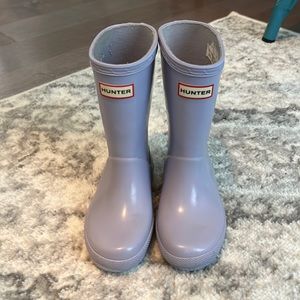 Gently used size 9 toddler hunter boots